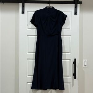 Maggy London Mockneck Pleated Fit&Flate Dark Blue Midi Dress
